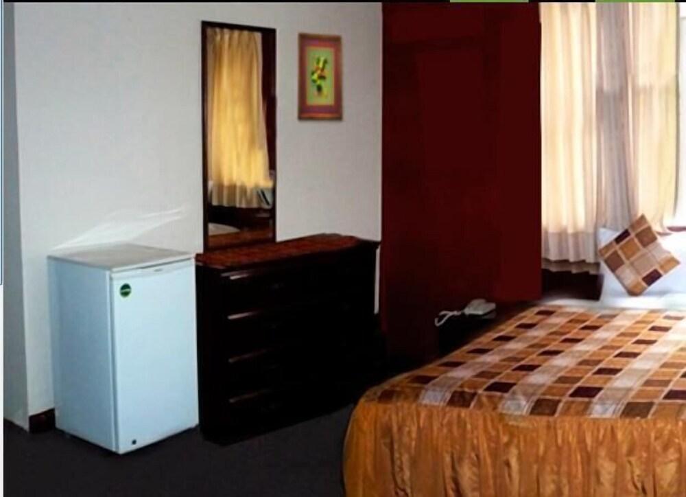 The Place Miraflores Лима Екстериор снимка